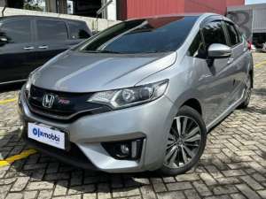 Jual bekas DP RENDAH Honda Jazz 1.5 RS Bensin-MT 2016 AEBS,lokasi di 