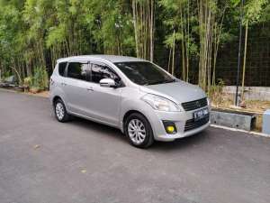 Jual bekas Ertiga 2015 GL matik silver siap pakai,lokasi di 