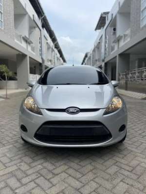 Jual bekas Ford fiesta 1.4 Trend 2012 AT,lokasi di 