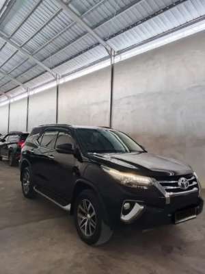 Jual bekas Fortuner 2,7SRZ MATIC 2019,lokasi di 