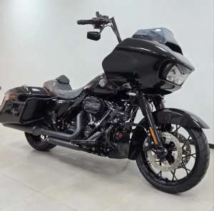 Jual bekas Harley Davidson Road Glide 2022 ROADGLIDE,lokasi di Pantai Indah Kapuk