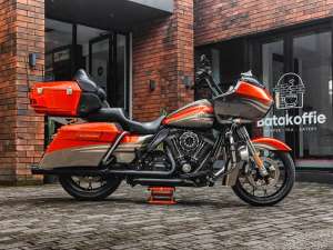 Jual bekas Harley Davidson Road Glide CVO Screaming Eagle 2013 FP TT,lokasi di Bogor Tengah - Kota