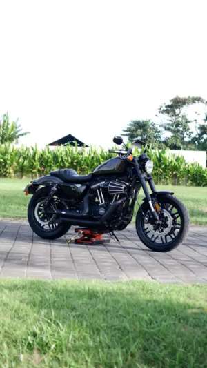 Jual bekas Harley Davidson Sportster Roadster 1200,lokasi di Denpasar Timur