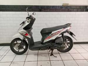 Jual bekas Honda beat fi 2014 mesin halus terawat,lokasi di Cengkareng