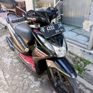 Jual bekas Honda Beat FI tahun 2014 Hitam, Motor bekas berkualitas,lokasi di Bogor