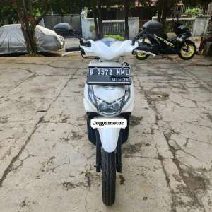 Jual bekas Honda beat karbu th 2010 motor second rasa baru,lokasi di Tangerang Selatan