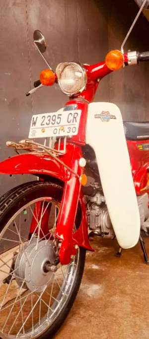Jual bekas Honda C70 1981 full original,lokasi di Cimeunyan