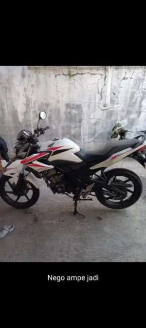Jual bekas Honda cb150 r 2014,lokasi di Tanjung Barat