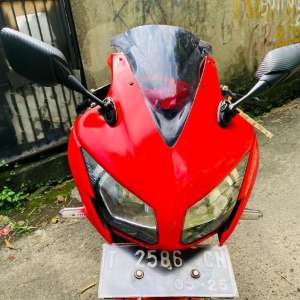 Jual bekas Honda Cbr 150cc Lokal Pgm Fi,lokasi di Jakarta Timur