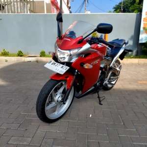 Jual bekas Honda CBR 250R ABS 20211 CBU,lokasi di Pondok Aren
