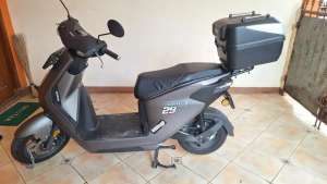 Jual bekas Honda Em1 Plus Box Givi,lokasi di Pamulang