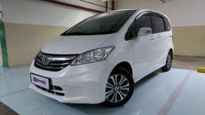 Jual bekas Honda Freed 1.5 S Bensin-AT 2013 Putih,lokasi di 