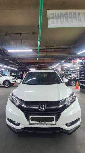 Jual bekas Honda Hrv E Matic 2015 MURAH LOW KM,lokasi di 