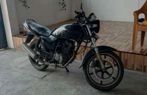 Jual bekas Honda Mega Pro 2004 OrisinilMesin Halus, Kondisi Istimewa, Langka,lokasi di Rajeg