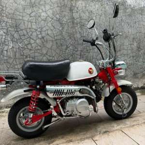 Jual bekas Honda monkey z50 replikaa,lokasi di Jakarta Barat