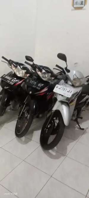 Jual bekas Honda Revo 110 absolute,lokasi di Sambikerep