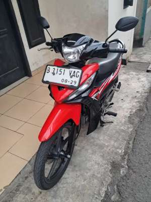 Jual bekas Honda revo x th 2024,lokasi di Kebon Jeruk
