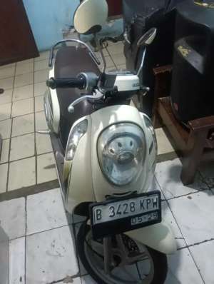 Jual bekas Honda Scoopy 2014,lokasi di Kebon Jeruk