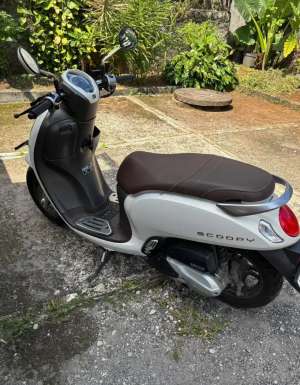 Jual bekas Honda Scoopy 2024 Prestige White Individu,lokasi di Bogor Tengah - Kota