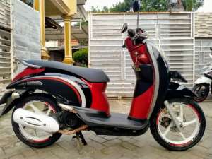 Jual bekas Honda scoopy lengkap motor sehat walafiat keterangan detail dibawah,lokasi di Curug