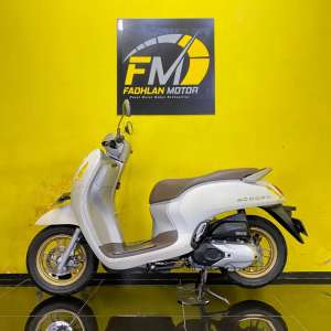 Jual bekas Honda Scoopy Prestige Tahun 2021 keyless plat Depok.,lokasi di Ciputat