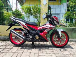 Jual bekas Honda sonic 150cc fi 2019 istimewa,lokasi di Purwokerto Timur