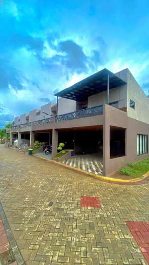 Hunian Modern Rumah 2 Lantai Hanya 850 Juta, Free Biaya lokasi di Sawangan, tersedia melalui melalui situs Olx