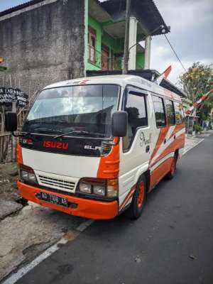 Jual bekas Isuzu Elf semi long minibus,lokasi di 
