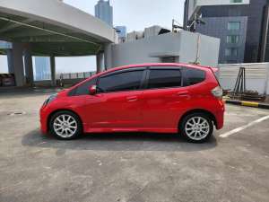 Jual bekas Jazz RS AT Low KM,lokasi di 