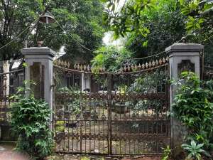 Jual Cepat BU Rumah Komplek Pemda Jatiasih Bekasi Hitung Tanah NETT lokasi di Jatiasih, tersedia melalui melalui situs Olx