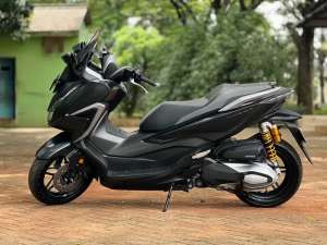 Jual bekas Jual Cepat.. Honda Forza 250 kondisi mulus 95 Low KM,lokasi di Cengkareng
