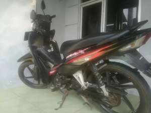 Jual bekas Jual Cepat Motor Honda Revo-X 2021,lokasi di Tigaraksa