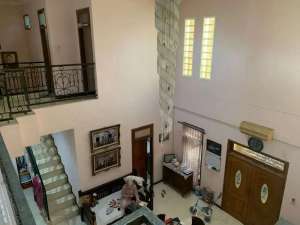 Jual cepat rumah pantai mentar 2 lantai siap huni bagus lokasi di Kenjeran, tersedia melalui melalui situs Olx