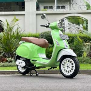 Jual bekas JUAL CEPAT VESPA PRIMAVERA 150 3V TAHUN 2015 PERFECT CONDITION,lokasi di Makasar