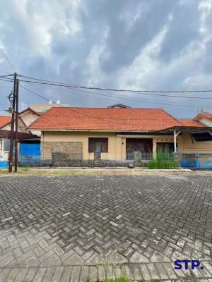 Jual GudangRumah di Ngagel Jaya Selatan lokasi di Gubeng, tersedia melalui melalui situs Olx