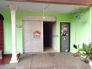 Jual Hunian di Pusat Kota Kediri Dekat Alun-Alun lokasi di Topos, tersedia melalui melalui situs Olx