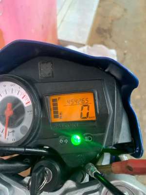 Jual bekas Jual motor Fu CBU 2004,lokasi di Sukahening