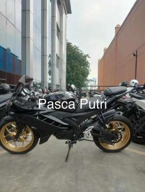 Jual bekas Jual Motor Yamaha R15 tahun 2015,lokasi di Cempaka Putih