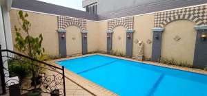 Jual Rumah Mewah Full Furnished Di Golf Terrace BSD Tangerang Selatan lokasi di Bumi Serpong Damai, tersedia melalui melalui situs Olx