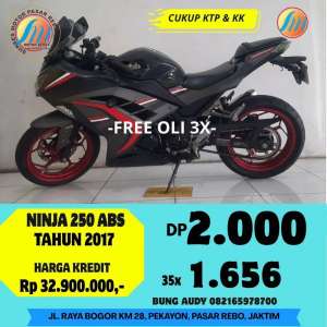 Jual bekas KAWASKI NINJA 250 FI TAHUN 2017 BISA CASH KREDIT ATAU TUKAR TAMBAH,lokasi di Pekayon
