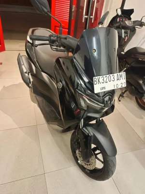 Jual bekas Keyless Yamaha Nmax Neo S tahun 2024 warna Hitam Gloss New Nmex 155,lokasi di Medan Helvetia