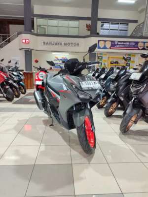 Jual bekas Kilometer 300 Yamaha Aerox Alpha Ultimate 2025, Wildan Sanjaya Motor,lokasi di Regol