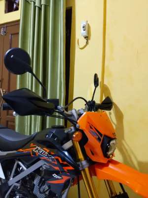 Jual bekas KLX BF EXTREME 2022 REGIS 2023,lokasi di Curug