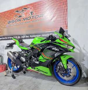 Jual bekas Km 1rb NEW NINJA ZX25RR ABS SE KRT QS 2023 zx25r Zx25 zx 25 r zx 25r,lokasi di Kembangan