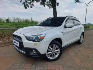Jual bekas KM Rendah - Mitsubishi Outlander Sport 2.0 PX AT 2012 Putih,lokasi di 