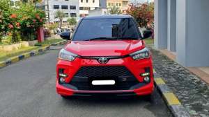 Jual bekas Km16rb toyota raize turbo gr sport non tss two tone 2023 merah,lokasi di 
