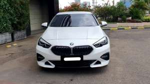 Jual bekas Km17rb bmw 218i gran coupe sedan 2022 putih,lokasi di 