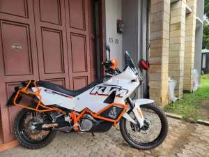 Jual bekas KTM 990 ADVENTURE,lokasi di Bandung Kulon