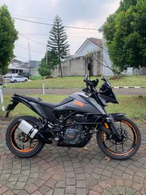 Jual bekas KTM adevnture 250,lokasi di Sawangan