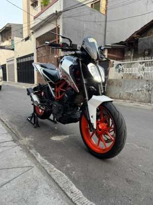 Jual bekas KTM Duke 390 Duke390 RC 390cc Low KM 2019,lokasi di Kembangan